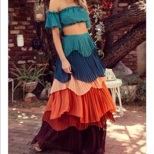 Multi colored pleated ruffle skirt set
